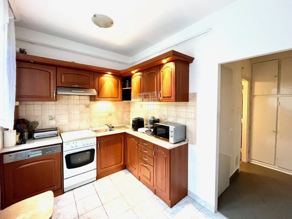 Eladó téglalakás, Zalaegerszeg, Kertváros, I. emelet, azonnal költözhető