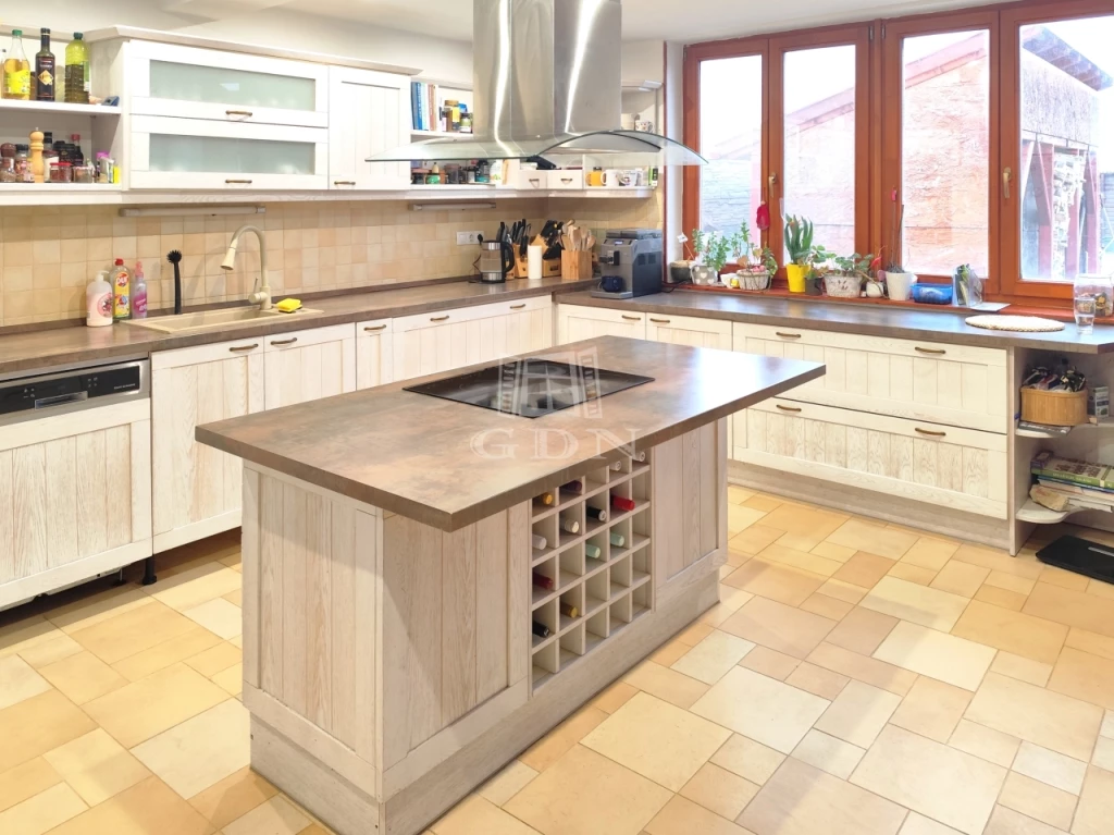 Eladó családi ház, Tótvázsony, Kertvárosi,csendes utca