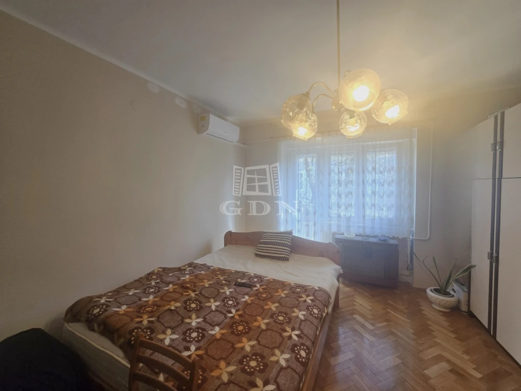 Eladó téglalakás, Zalaegerszeg, Belváros, 2 szoba, erkély, belváros,.2.emelet