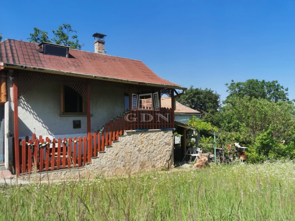 Eladó üdülő, nyaraló, Bocfölde, Panorámás, lakható ház
