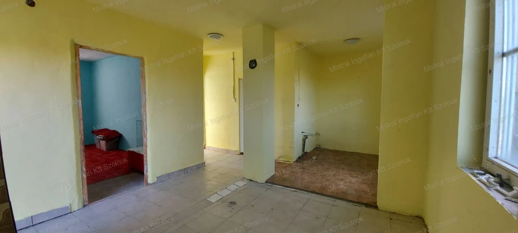 Tiszapüspökiben 2 szobás családi ház eladó!