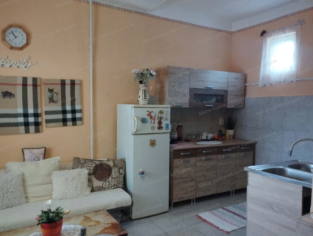 Eladó családi ház, Tiszapüspöki