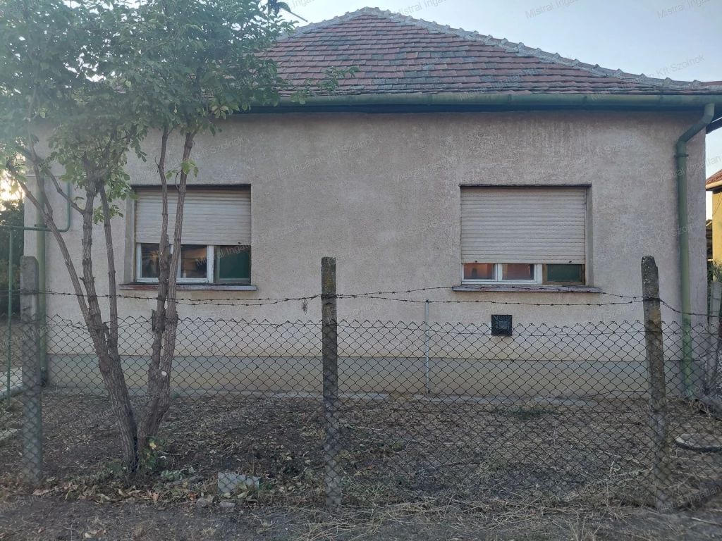 Kengyelen családi ház eladó!