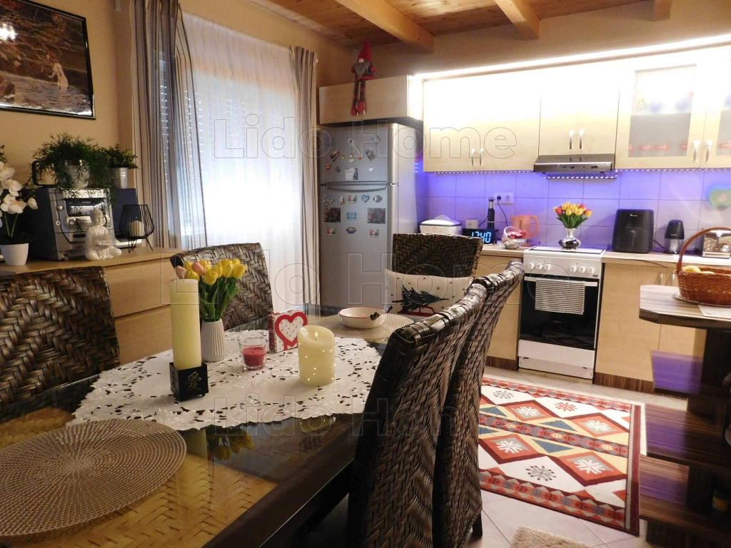 Sárbogárd Pusztaegresi városrészében eladó családi ház teljes berendezéssel együtt