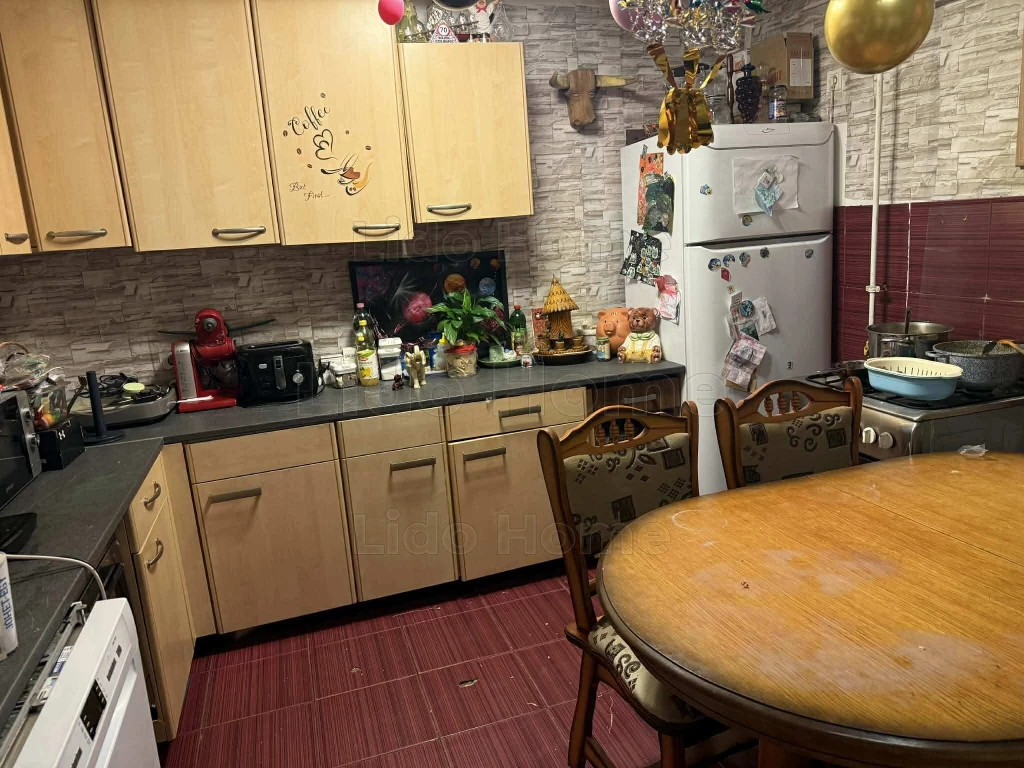 Családi ház eladó Aba város központjában