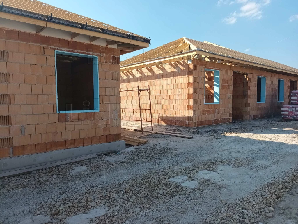 Eladó ikerház Pákozdon