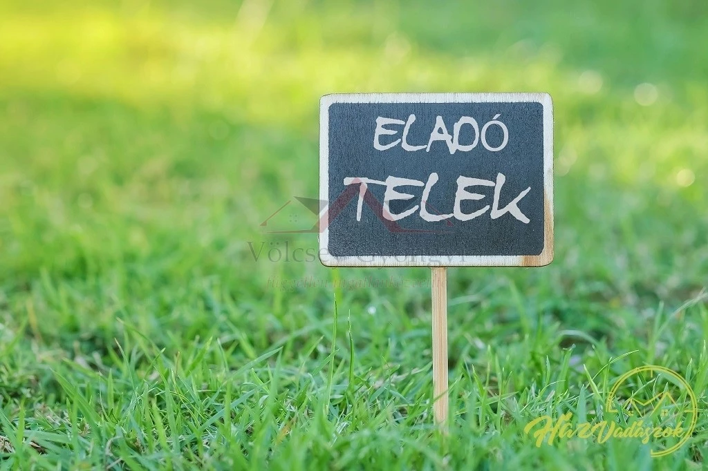 Telek Eladó!