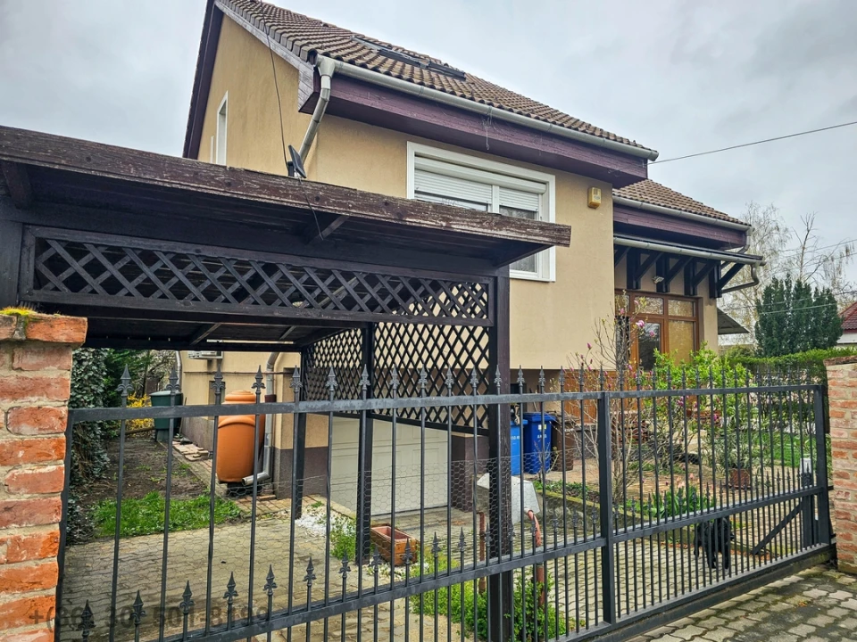 Eladó családi ház, Debrecen