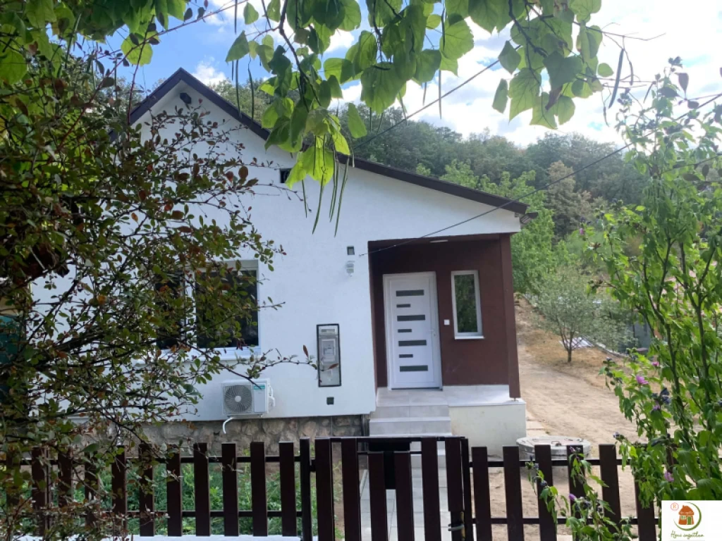 Eladó családi ház, Pilisjászfalu, HOZHATJA A BŐRÖNDJÉT
