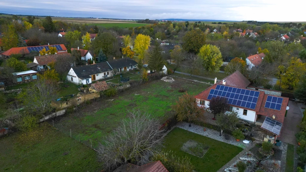 For sale building plot, Bakonykúti