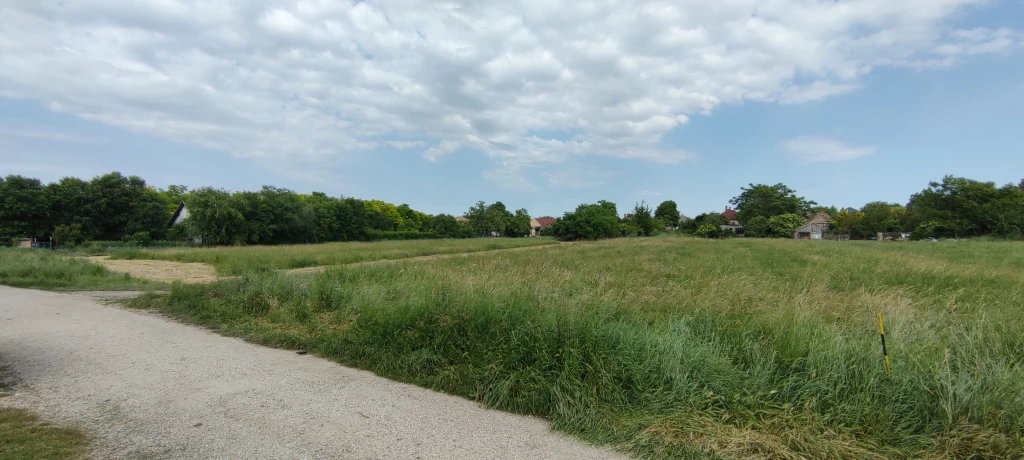 For sale building plot, Adony