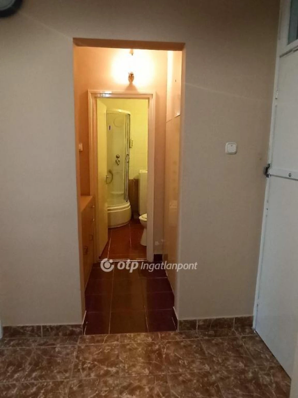 For sale panel flat, Gárdony