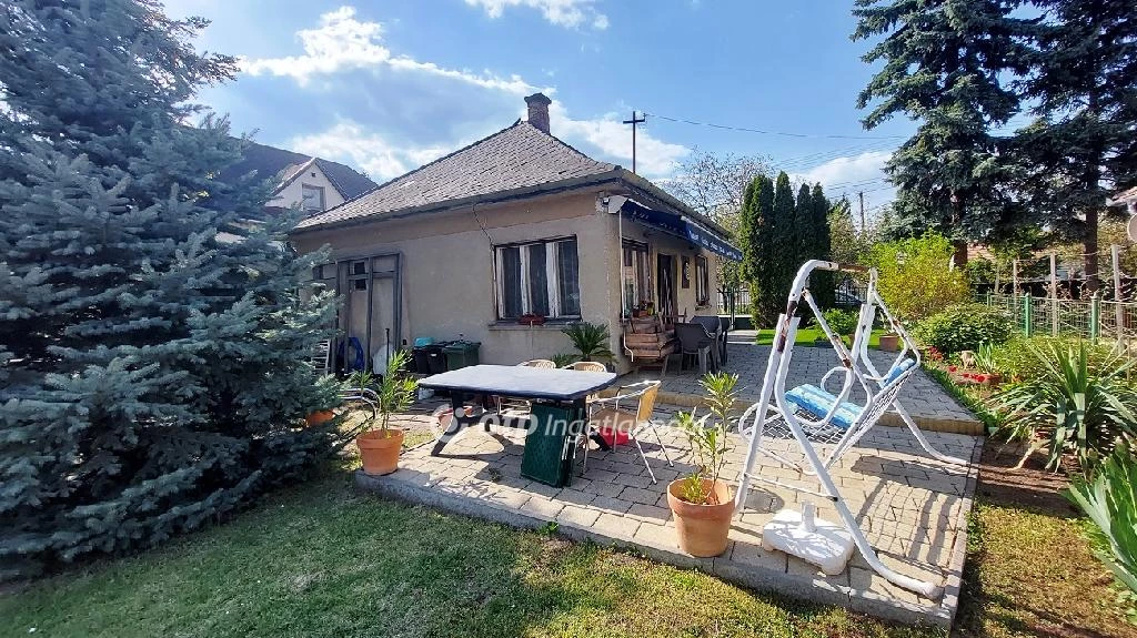 For sale house with a garden, Gárdony, Agárd