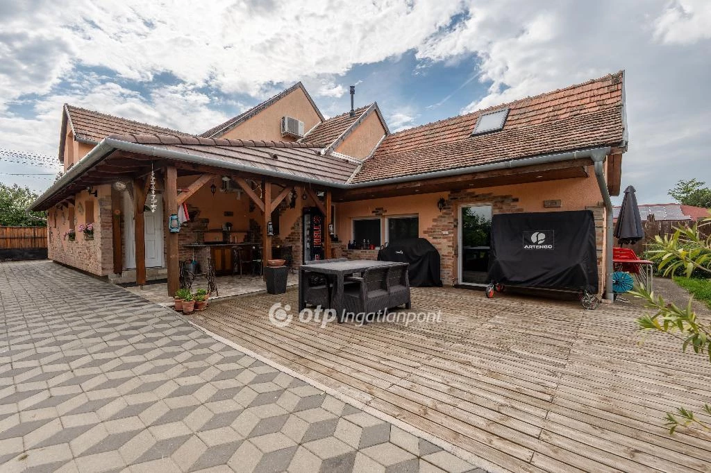 c3-1-name c2-1-name, Velence