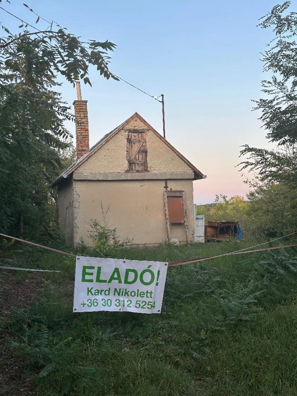 Eladó Telek, Adony