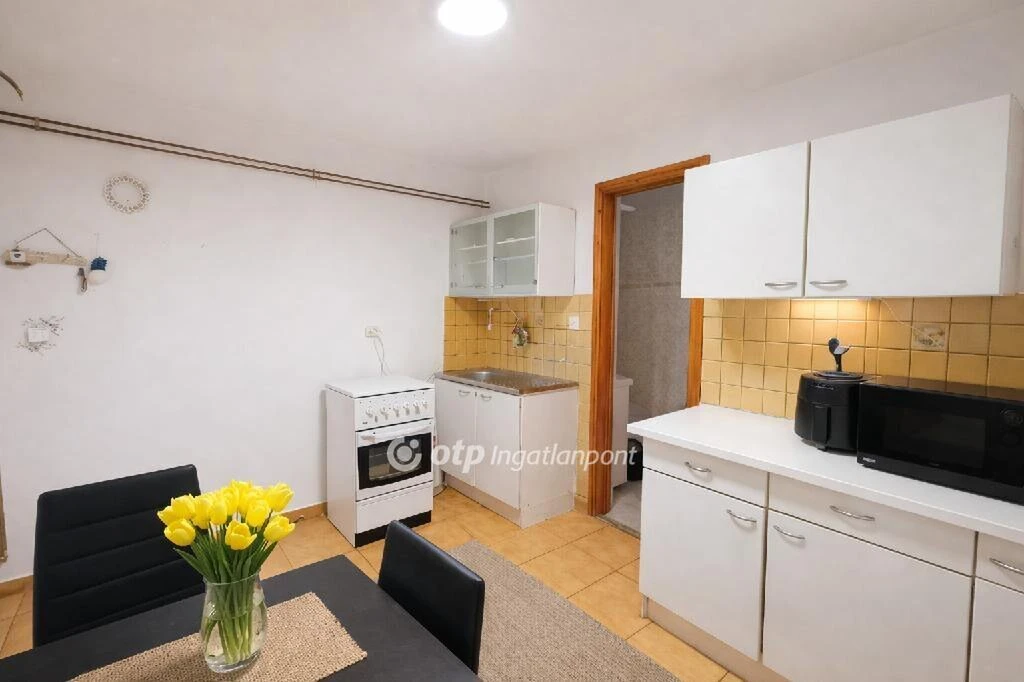 c3-1-name c2-1-name, Vértesboglár