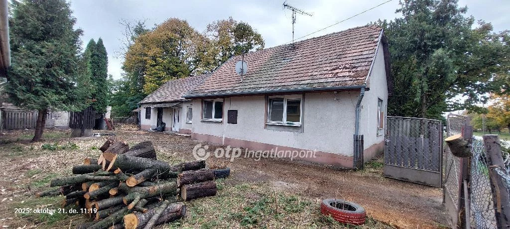 Eladó Ház, Pusztaszabolcs