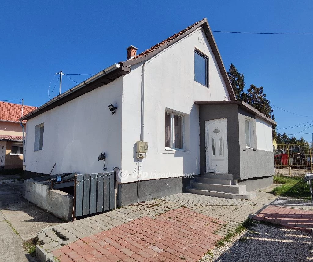 Eladó Ház, Érd