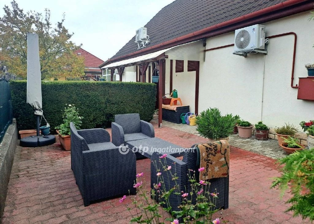 Eladó Ház, Dunaújváros