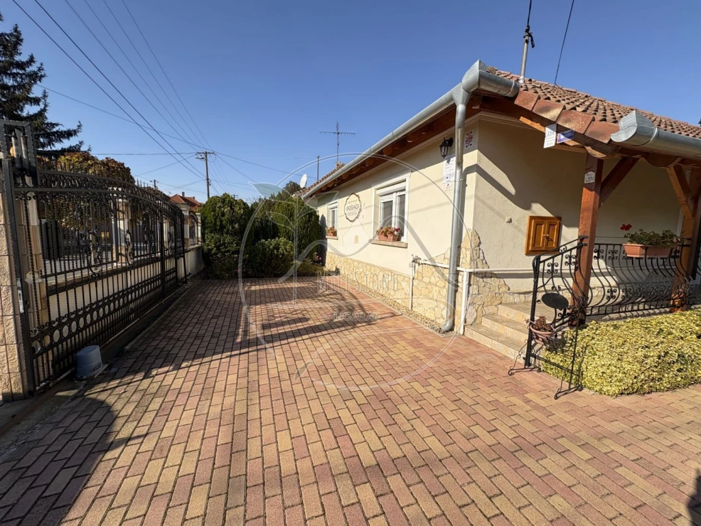 For sale house, Gyula, Kastélykert