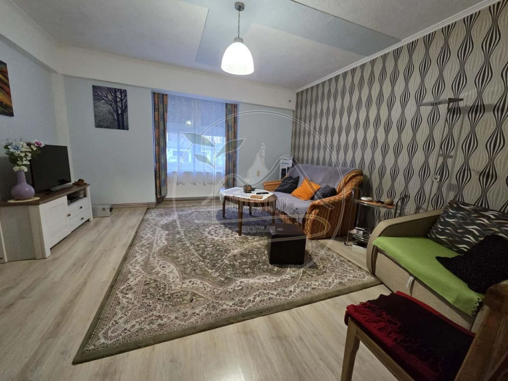 Földszinti lakás eladó Gyulán – Budrió lakótelepen!