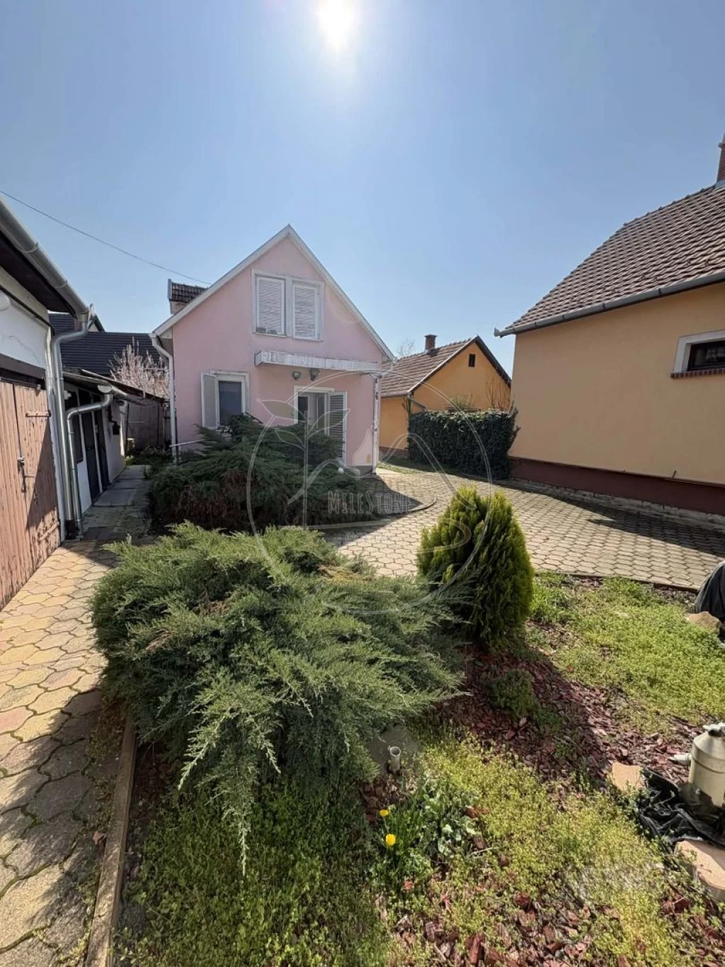 c3-1-name c2-1-name, Gyula, Újváros