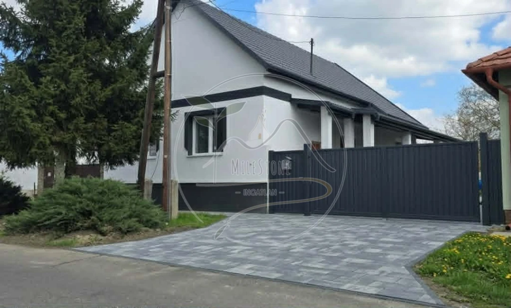 Eladó 120 m2 családi ház, Gyula
