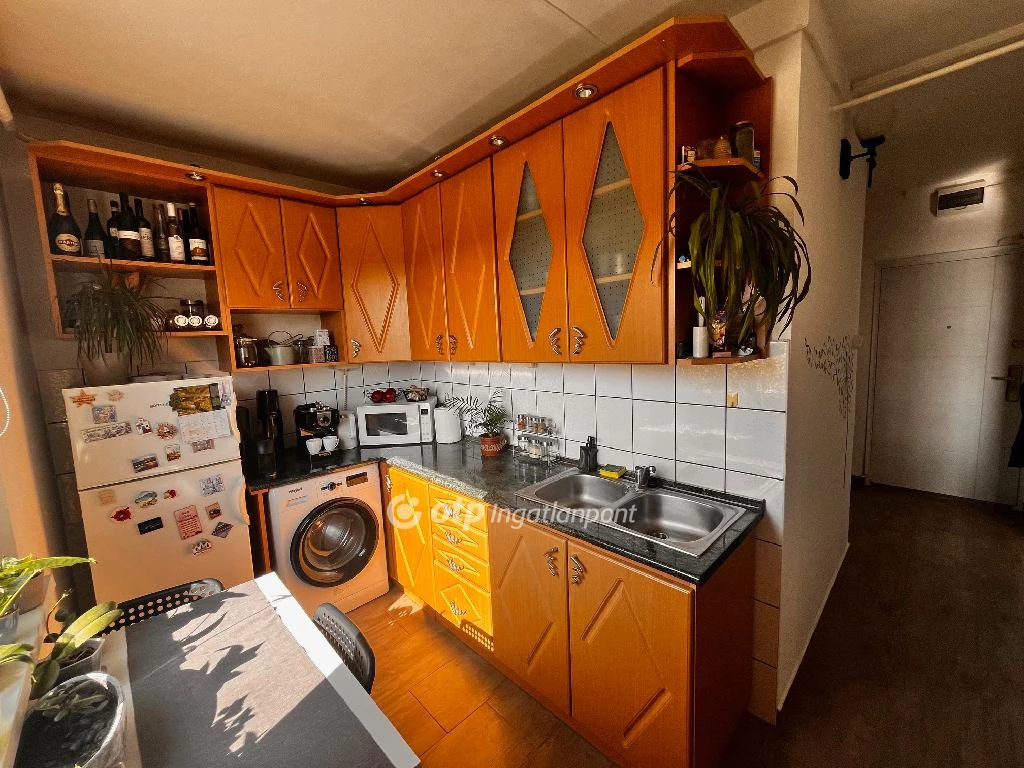 For sale panel flat, Szeged, lakótelepi