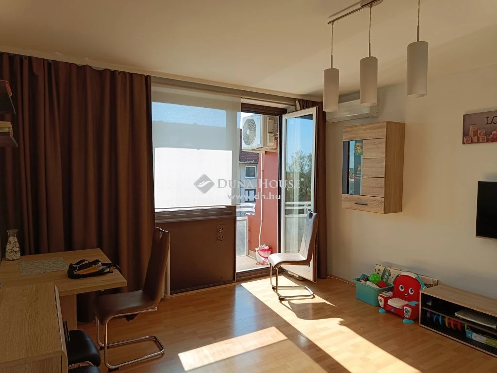 For sale panel flat, Kecskemét, Széchenyi-város