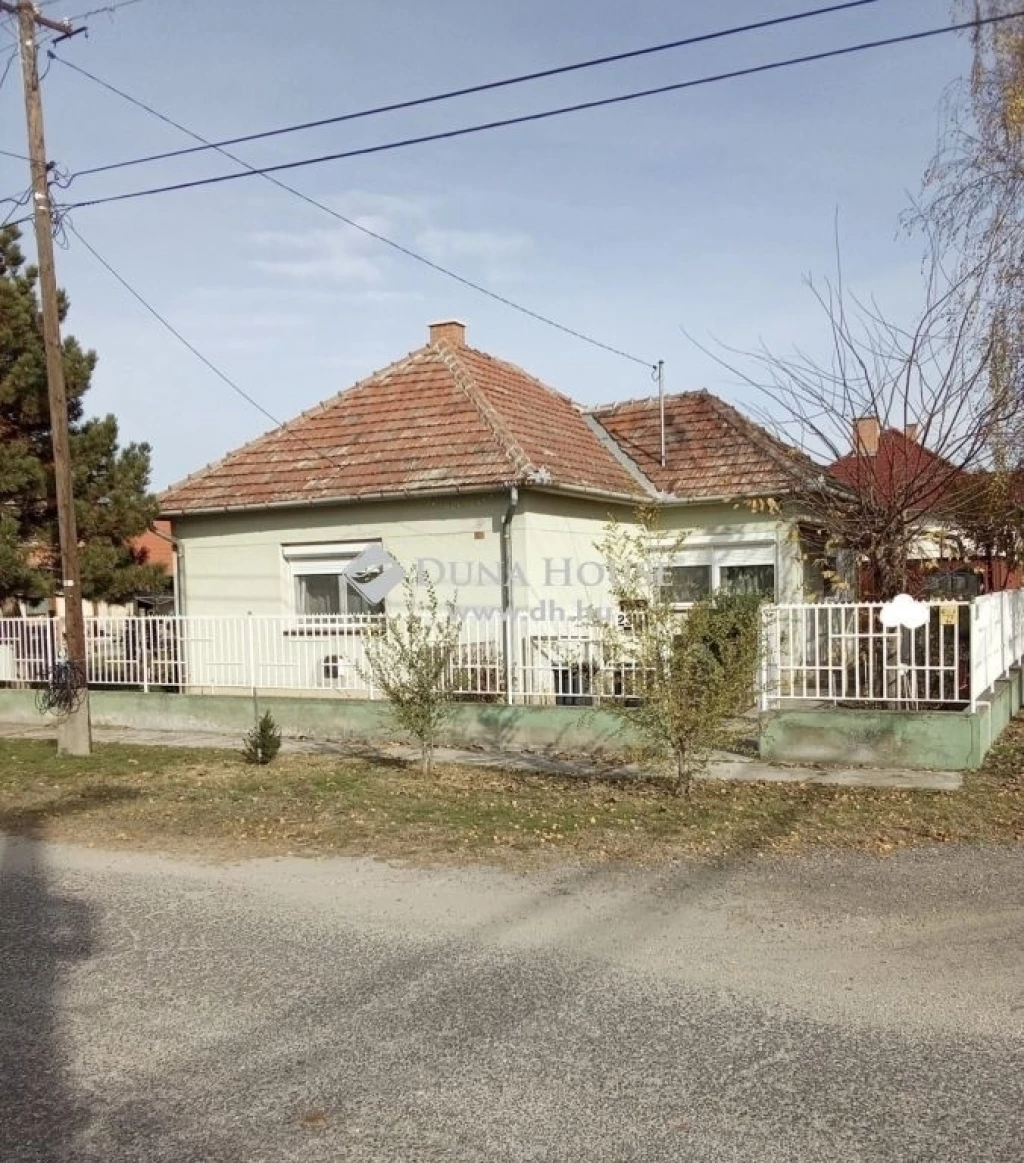 For sale house, Lakitelek