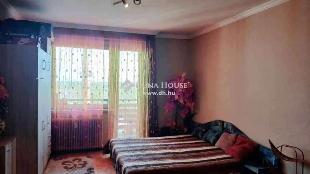 For sale panel flat, Kecskemét