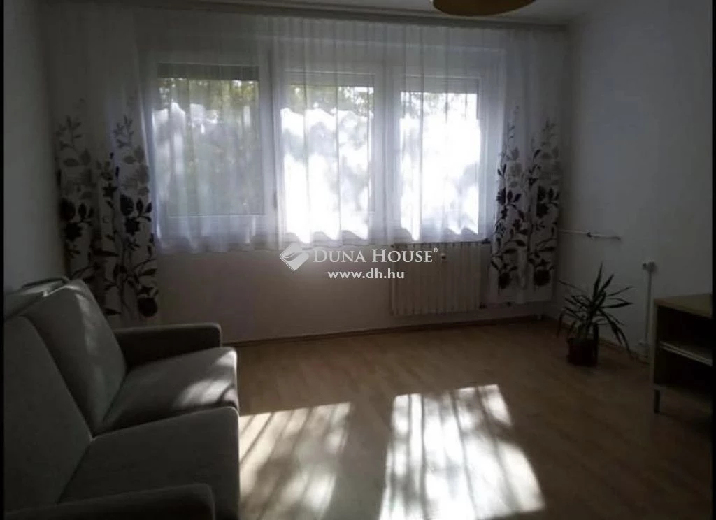 For sale panel flat, Kecskemét