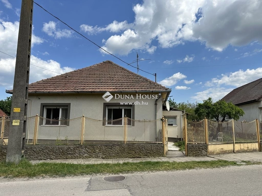 Eladó ház, Nagykőrös