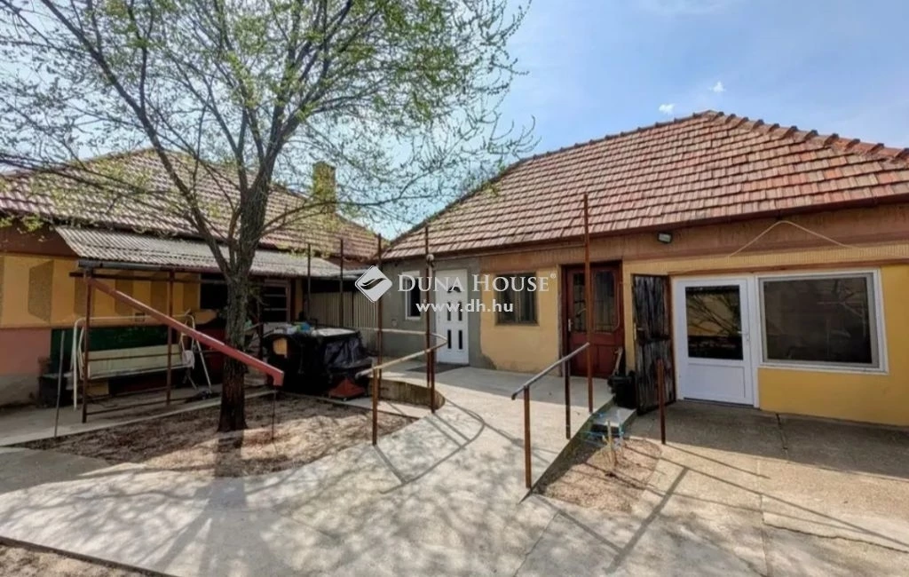Eladó ház, Kecskemét