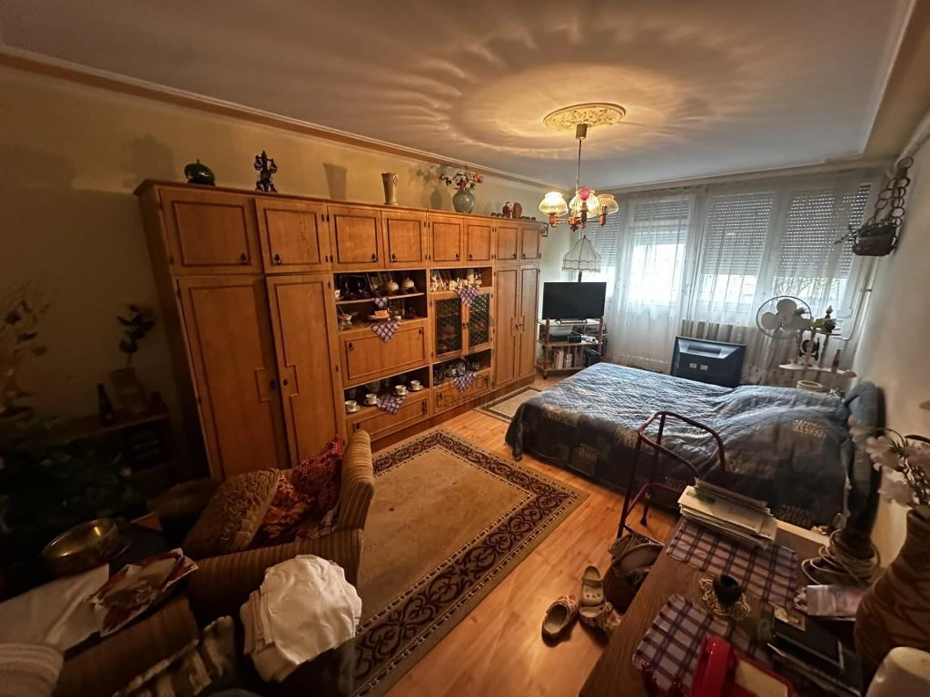 Eladó lakás Zalaegerszeg, Kertváros