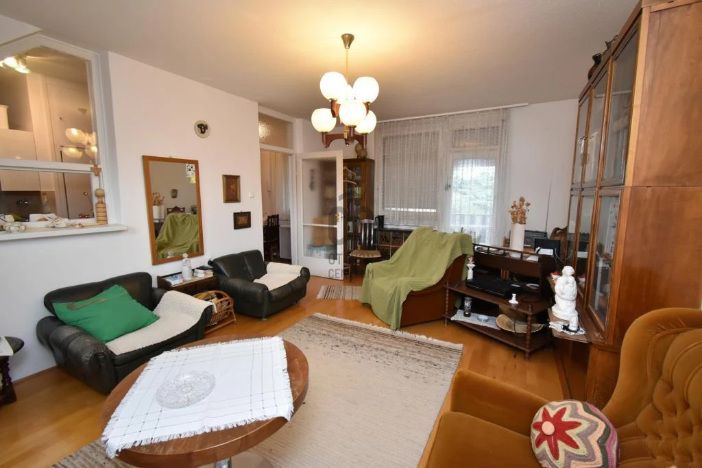 c3-1-name c2-19-name, Zalaegerszeg, Kertváros