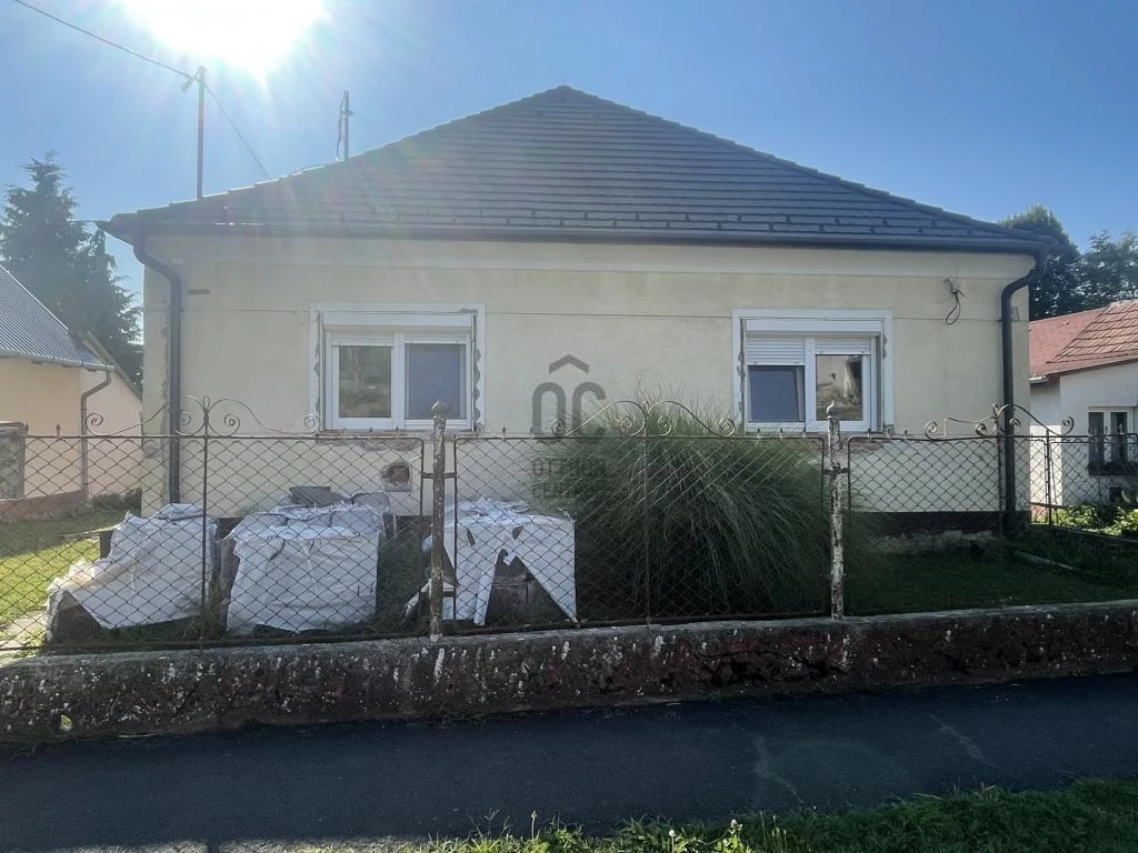 Eladó ház Újudvar