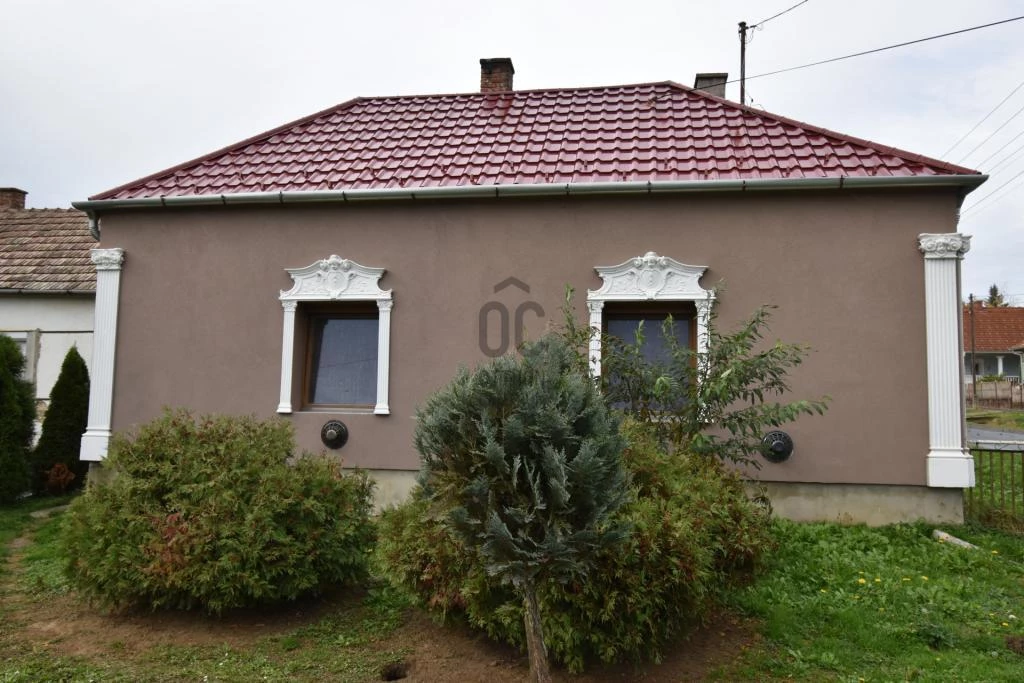 c3-1-name c2-1-name, Zalatárnok, Zalatárnok