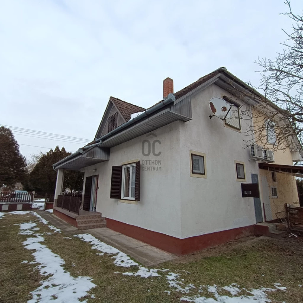 Eladó ház Balatonfenyves