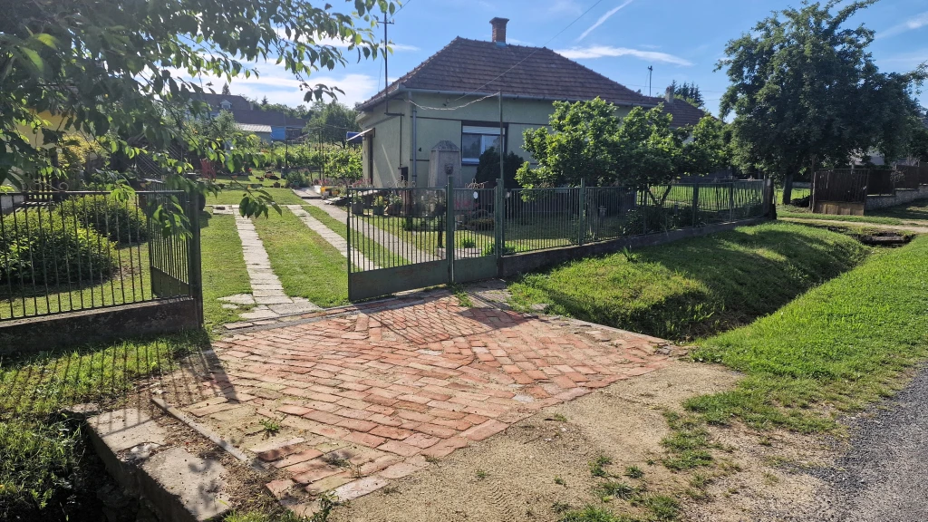 Eladó ház Bánokszentgyörgy