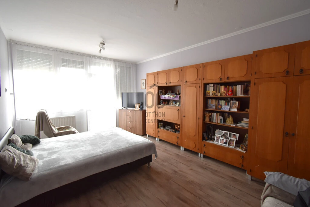 Eladó lakás Zalaegerszeg, Kertváros