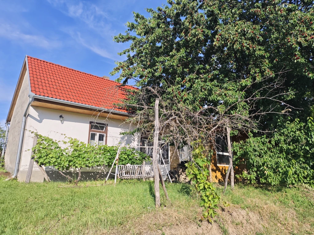 Eladó családi ház, Somberek, Somberek