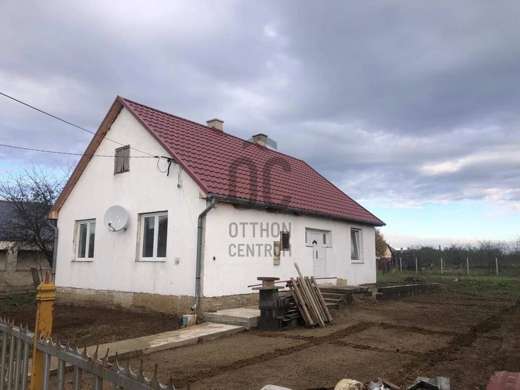 Eladó családi ház, Pap, Pap