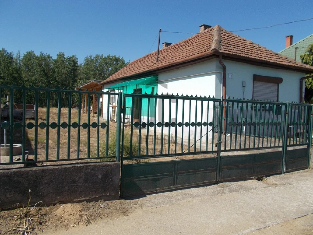 Eladó családi ház, Pap, Pap