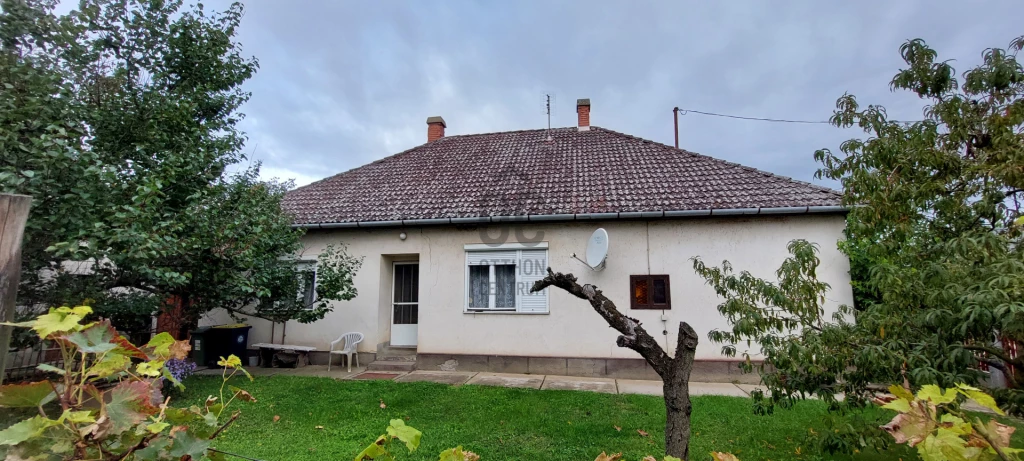 Eladó családi ház, Kisvarsány, Kisvarsány