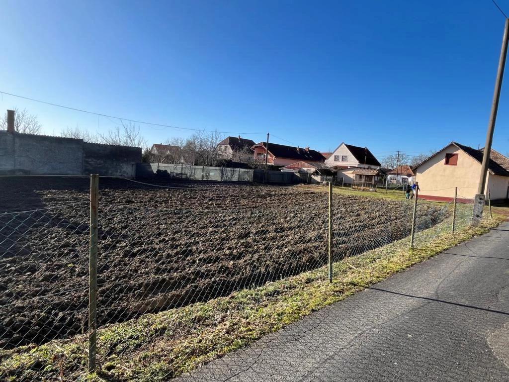 Eladó telek Zalaegerszeg, Ságod
