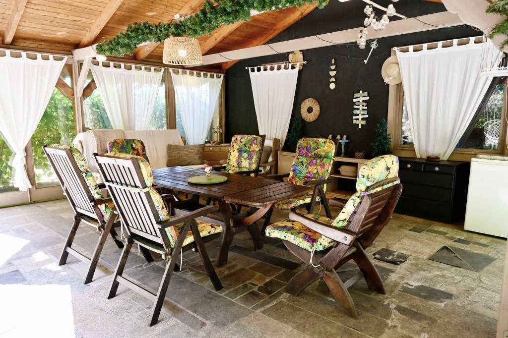 c3-1-name c2-1-name, Kehidakustány, Kehidakustány