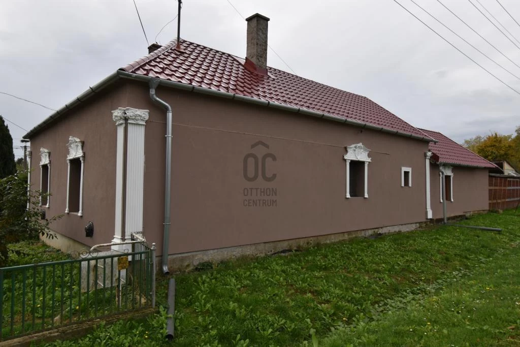 c3-1-name c2-1-name, Zalatárnok, Zalatárnok