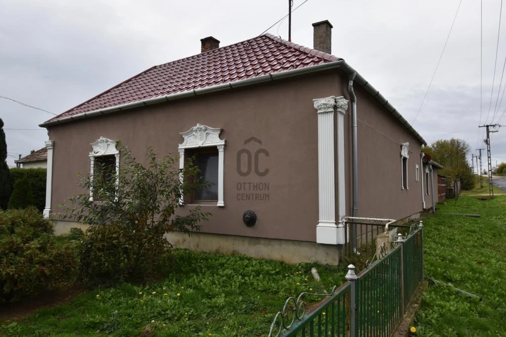 c3-1-name c2-1-name, Zalatárnok, Zalatárnok