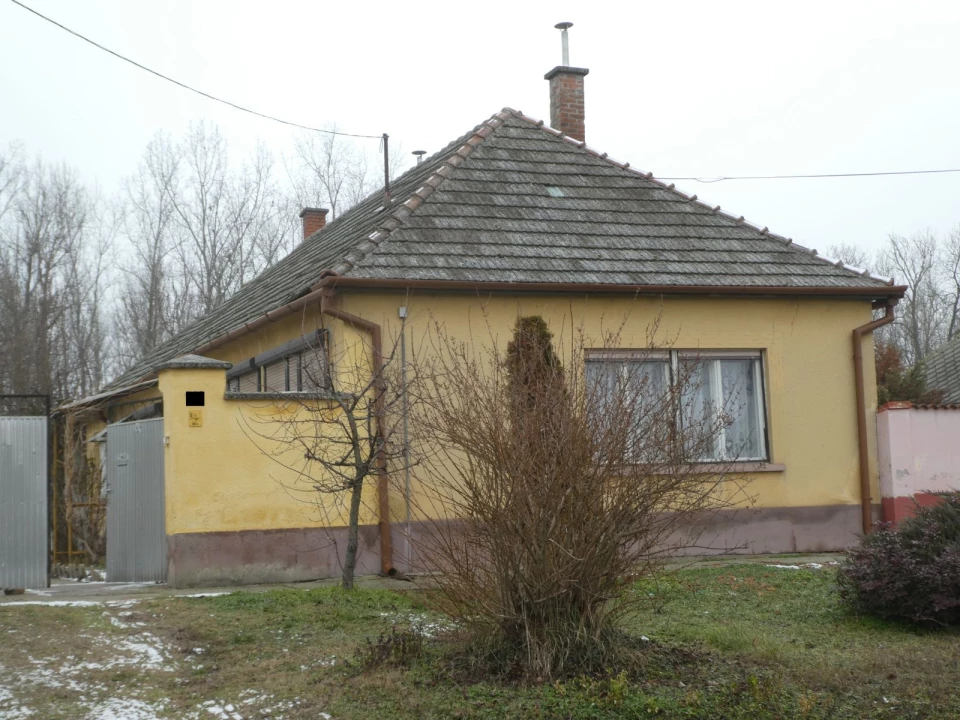 For sale house, Miske